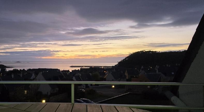 Appartement Bretagne Vue Mer Exceptionnelle Sur Les Hauts D'Erquy Au Calme ! Et Au Pied Du Gr34 Екстер'єр фото